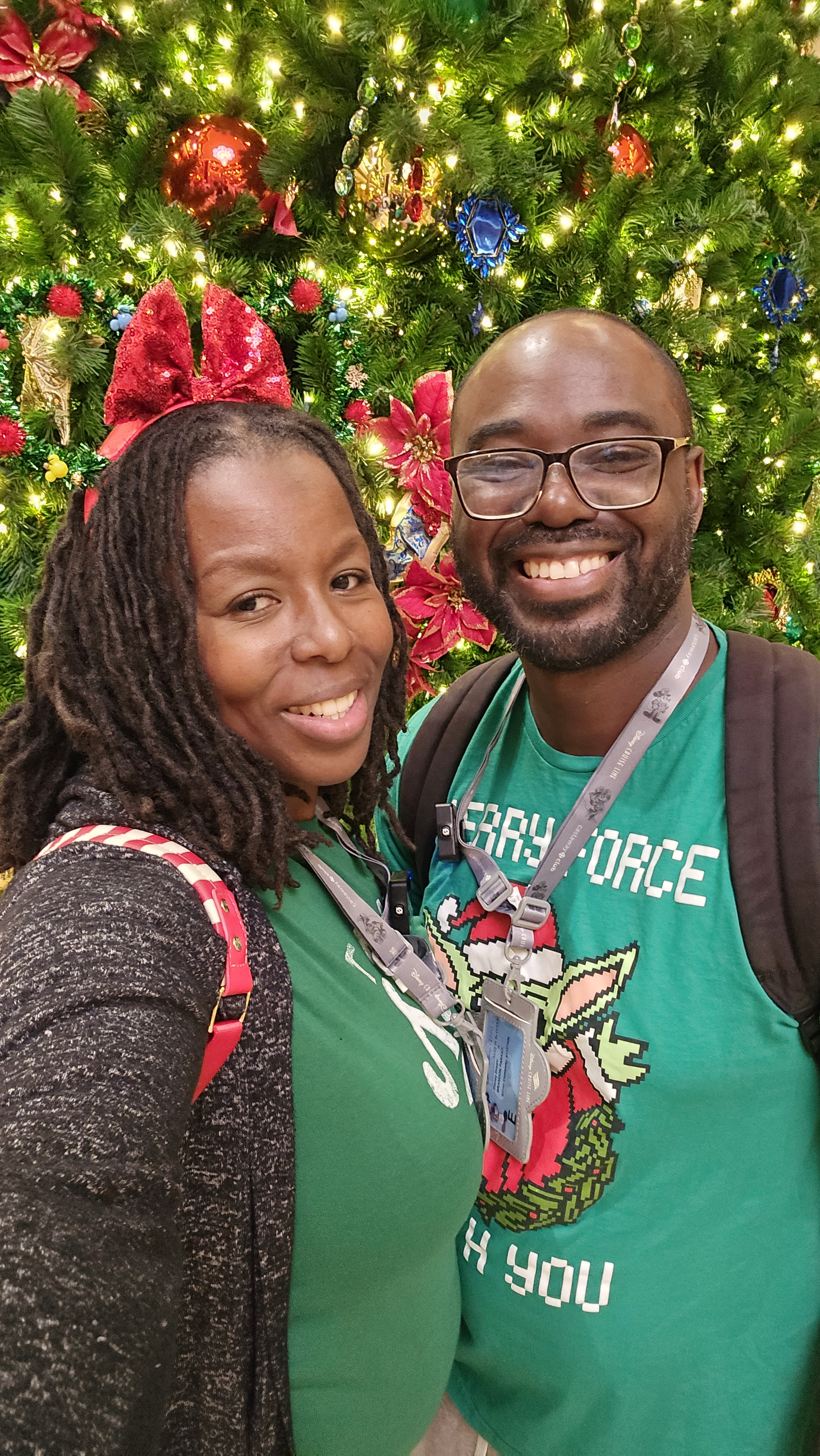 Why November 1st Is The BEST Day to Put Up Your Christmas Tree (And I’m Not Sorry About It!)